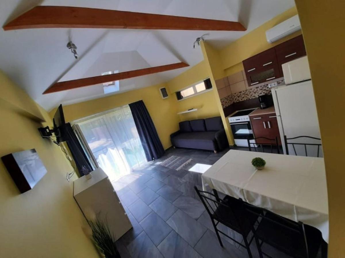 Csatang Vendeghaz Holiday home Siofok